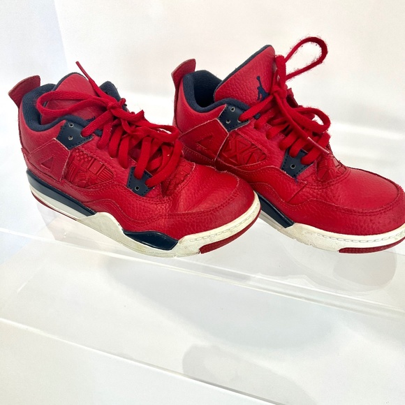Retro Red/Navy Jordan 4s - Picture 1 of 3